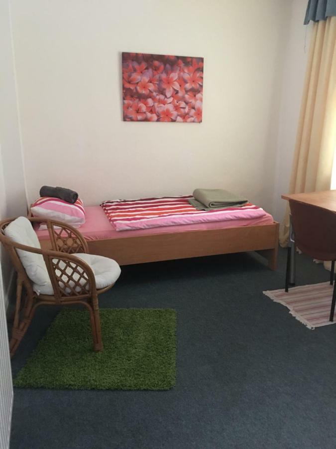 Zimmerfrei Wuppertal Kronenberg Экстерьер фото